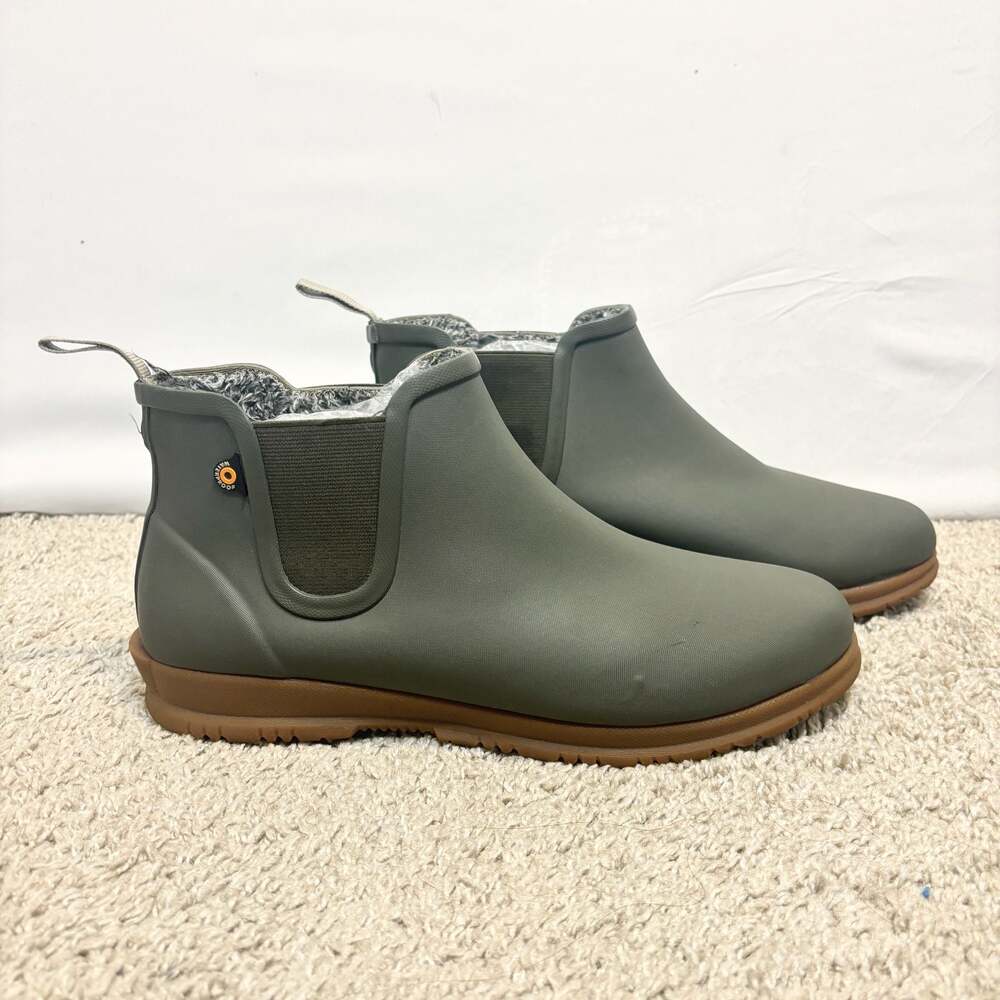 Bogs Olive Green Chelsea Winter Boots with Brown Sole